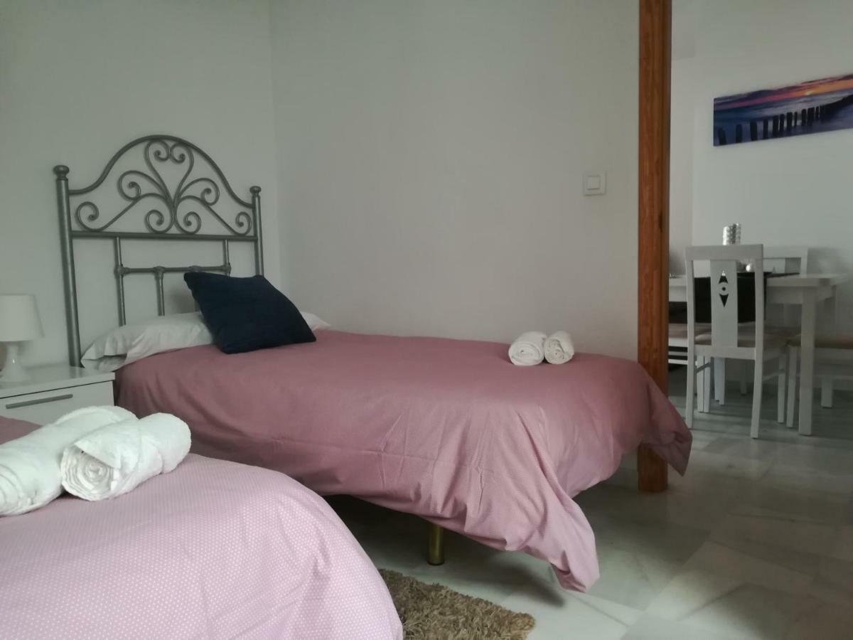 Moguz Flat Apartment Tarifa Bagian luar foto