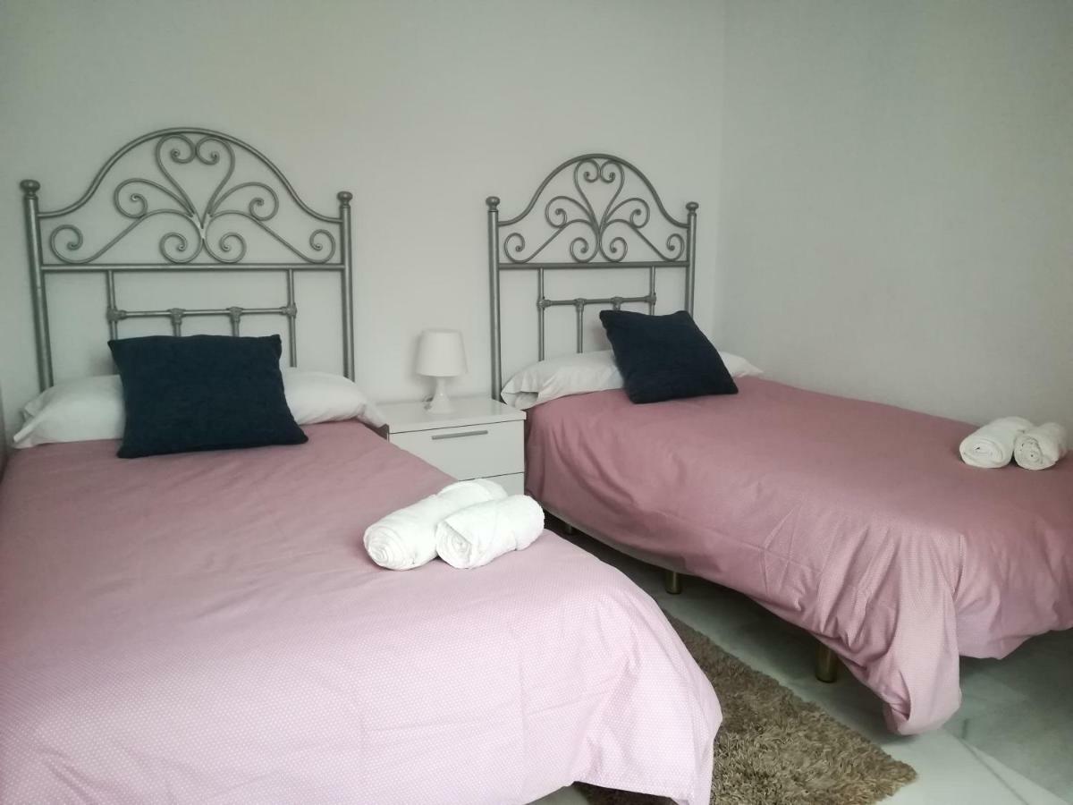 Moguz Flat Apartment Tarifa Bagian luar foto