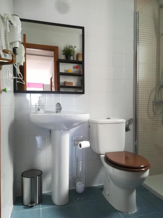 Moguz Flat Apartment Tarifa Bagian luar foto